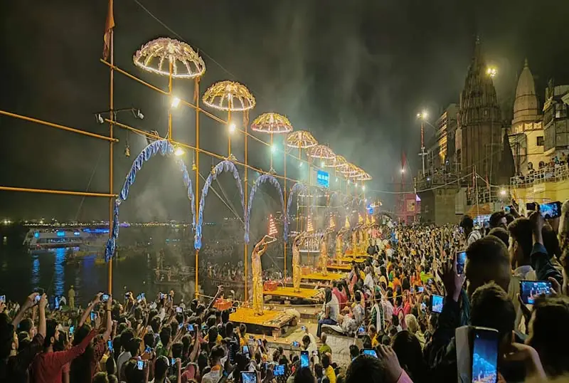 Evening Ganga aarti ceremony on the ghats of Varanasi